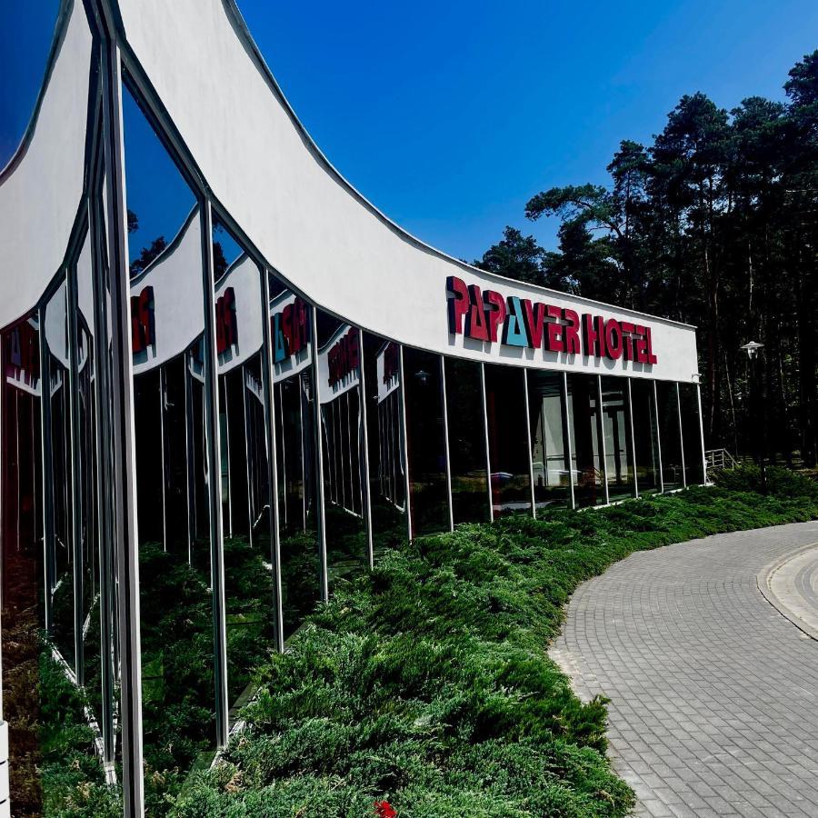 Papaver Hotel Ślesin Exteriör bild