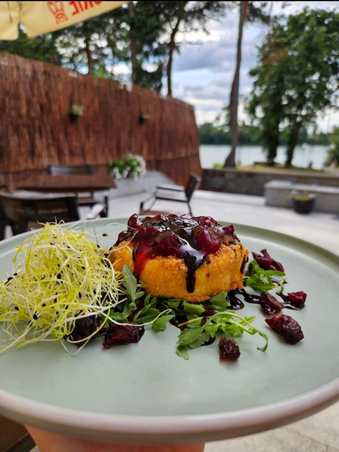 Papaver Hotel Ślesin Exteriör bild
