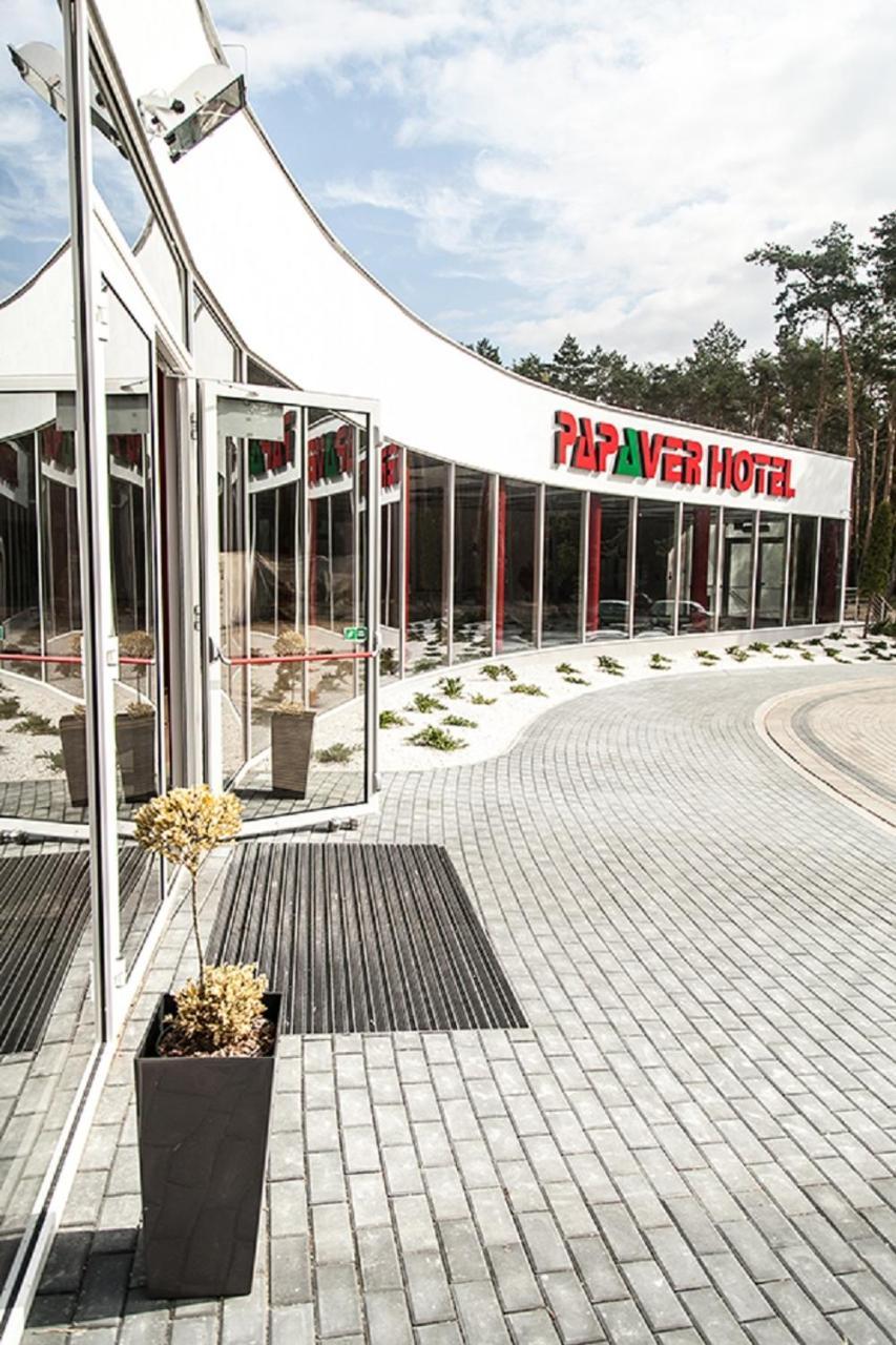 Papaver Hotel Ślesin Exteriör bild